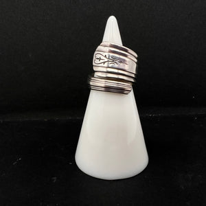 Spoon Ring Size 8 - Delicate Fleur Design