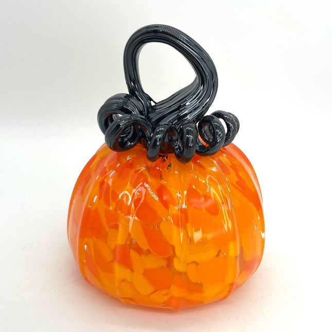 01-Medium Traditional Orange Pumpkin