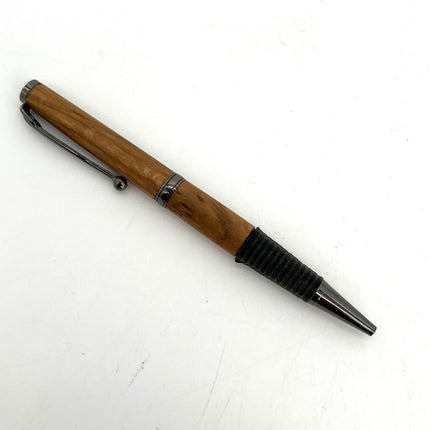 03 | Comfort Grip Pen