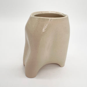 4-Legged Shoulder Vase (Short)