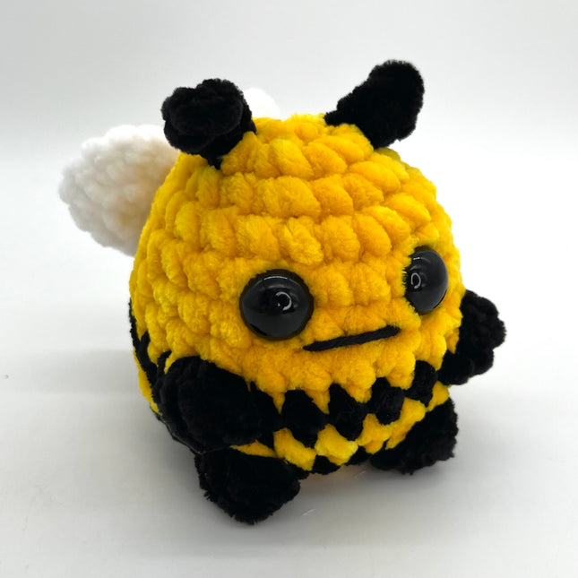 Standing Bee - Yellow