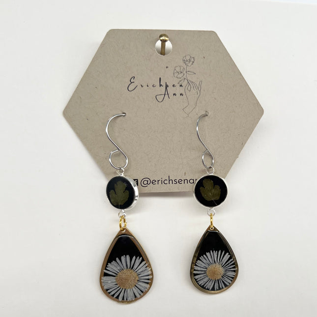 Black w/ Green Leaf & Daisy