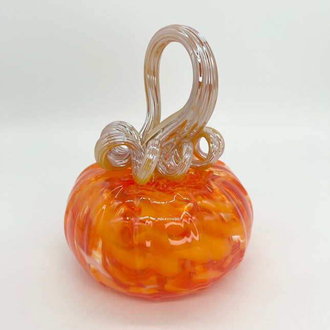 02 | Gold Stem Medium Pumpkin