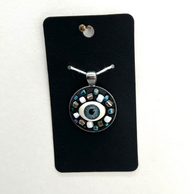 04| Circle Eye Pendant