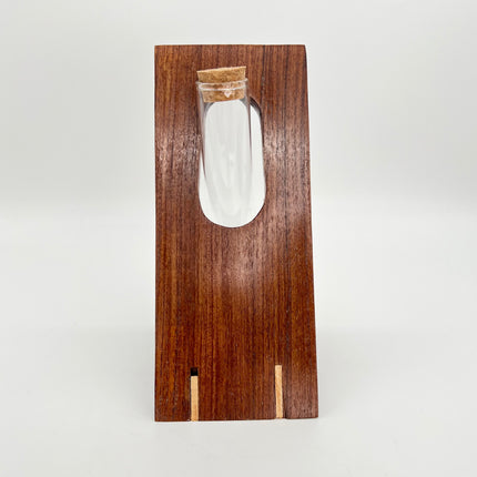 05 | Slanted Vase