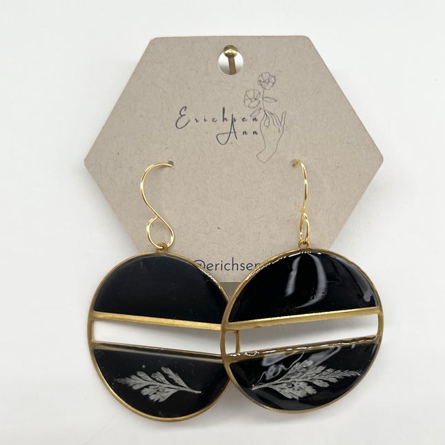 Black Split w/ White Fern