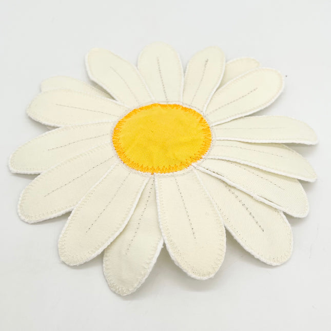01| Daisy