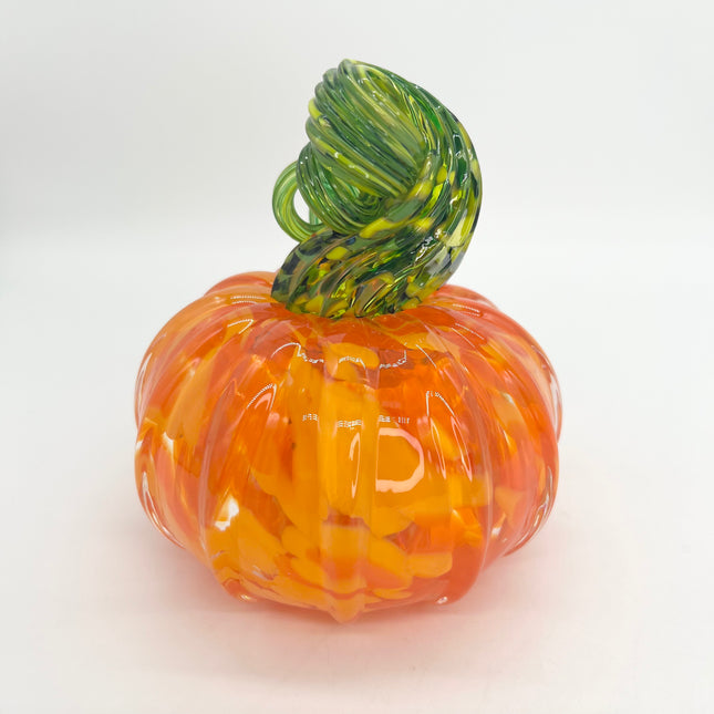02 | Green Stem Medium Pumpkin