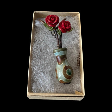 03| Flower Vase w/Rose
