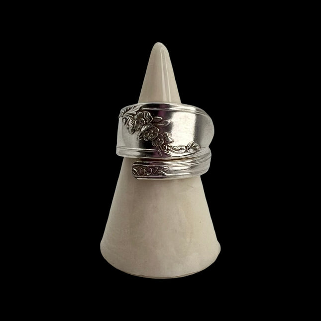 Spoon Ring - Size 8 - Diagonal Flowers