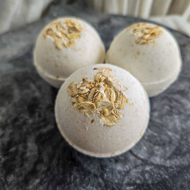 Oat and Honey | Natural Bath Bomb