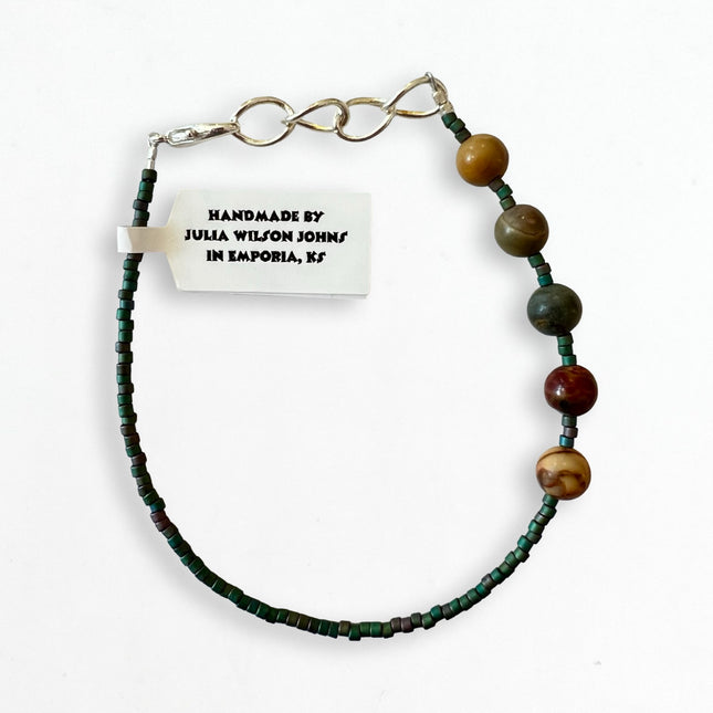 Dark Green & Earth Tone Pops