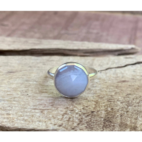 Size 5 Round Lilac Agate  Ring